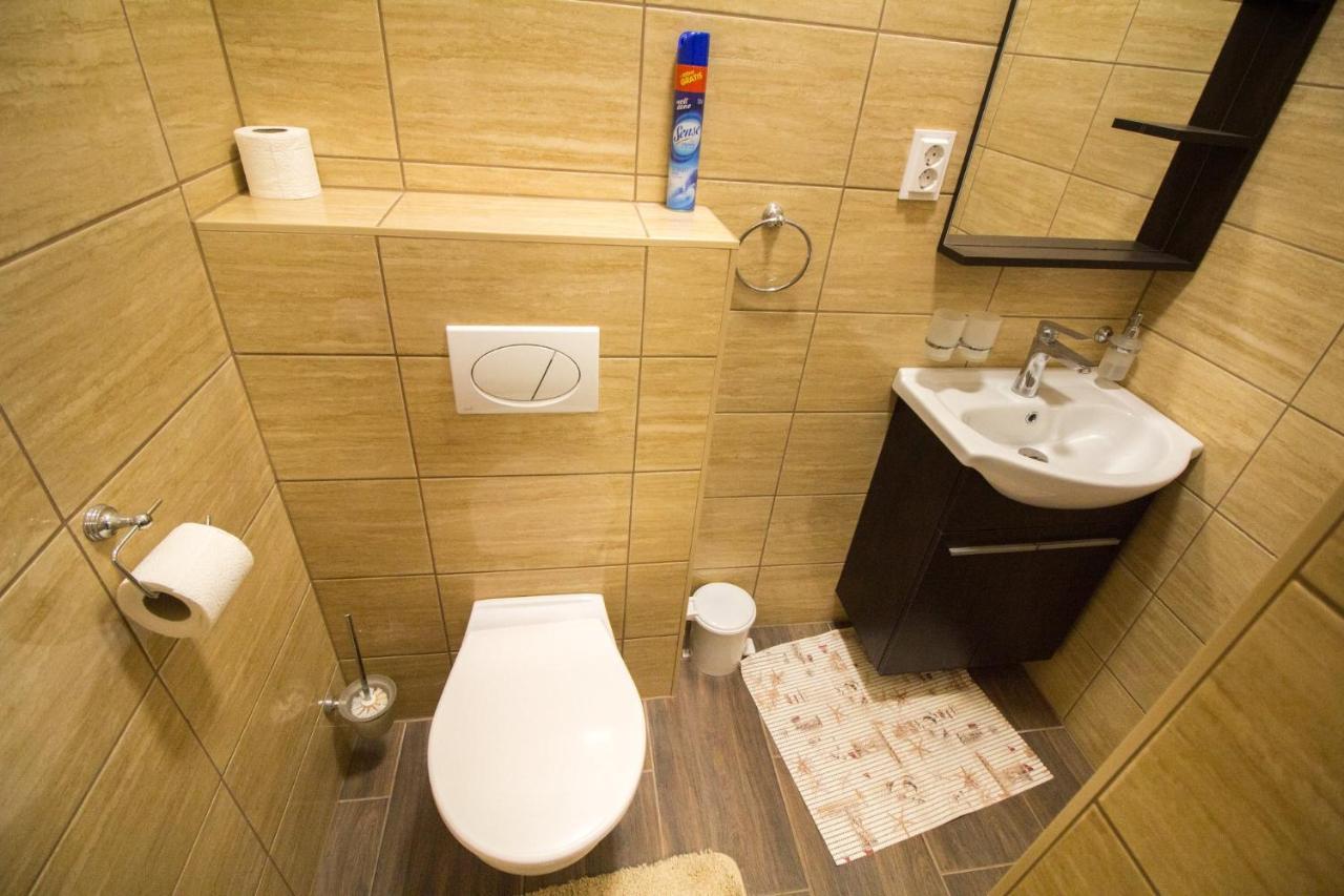 M7 Galeria Panzio Bed & Breakfast Letenye Exterior photo