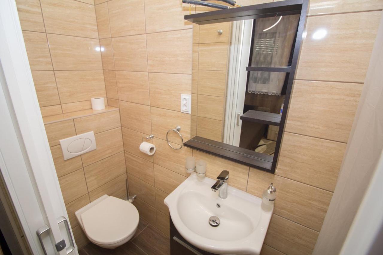 M7 Galeria Panzio Bed & Breakfast Letenye Exterior photo