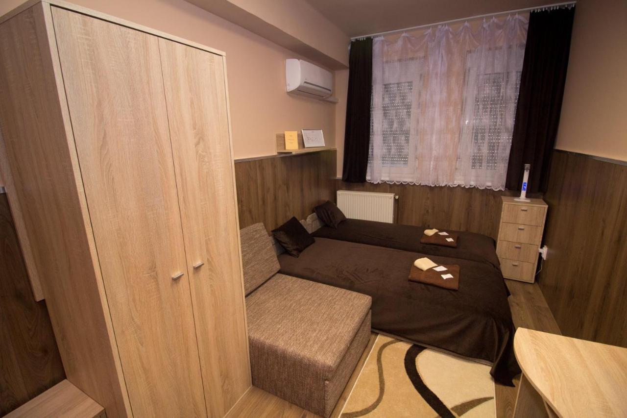 M7 Galeria Panzio Bed & Breakfast Letenye Exterior photo